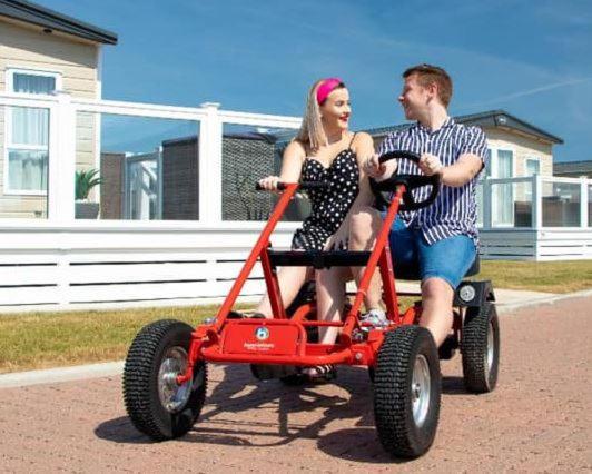 Cwtch, White Horse, Seal Bay Resort Selsey Luaran gambar