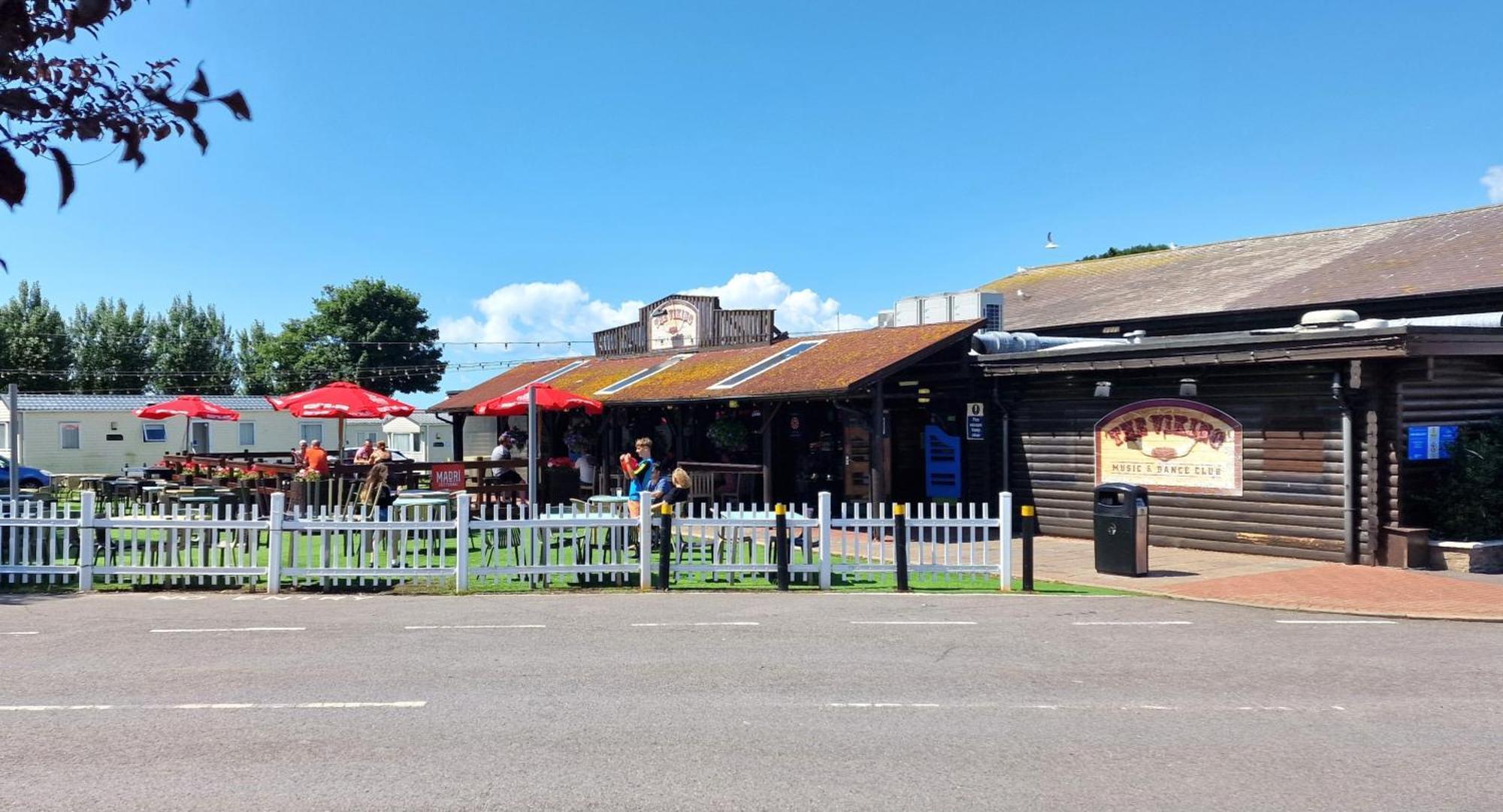 Cwtch, White Horse, Seal Bay Resort Selsey Luaran gambar